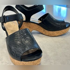 Clark’s Maritsa Nila Platfrom Sandals New without Box